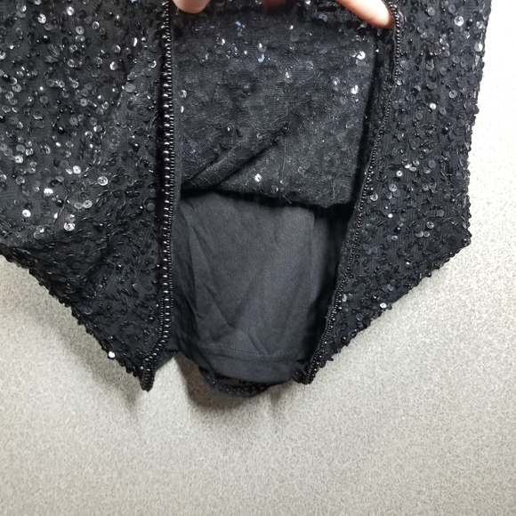 Adrianna Papell |Flutter Sleeve Beaded Dress - Picture 7 of 9